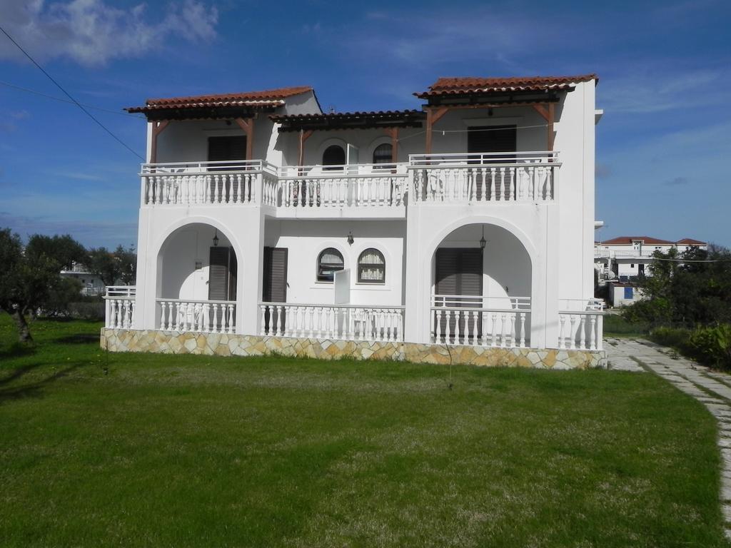 Explorer'S Rest Argassi Exterior photo